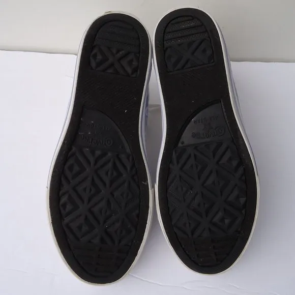 SIZE 3. Converse &amp; Frozen 2X Chunk Taylor All Star sneakers shoes.
