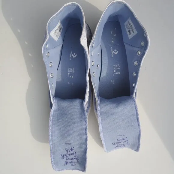 SIZE 3. Converse &amp; Frozen 2X Chunk Taylor All Star sneakers shoes.