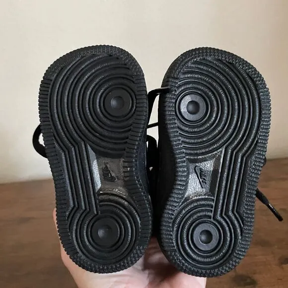 Size 4 / Baby Boy Nike Shoes Bundle