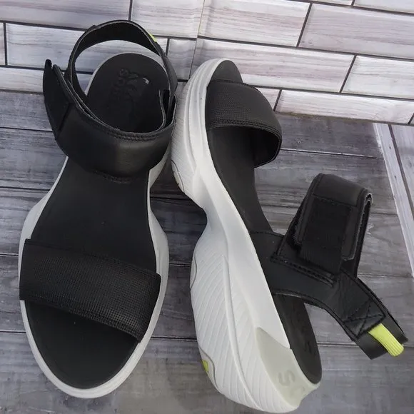 SIZE 8.5. SOREL Explorer Blitz Stride Black Sandals Shoe.