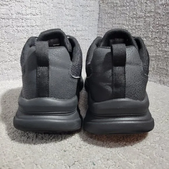 Skechers D’Lux Walker Relaxed Fit Men's Size 9.5 US Black Walking Shoes 232045
