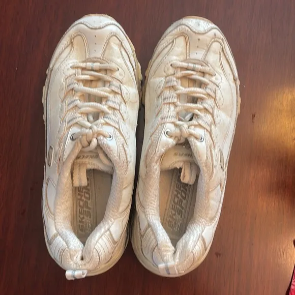 Sketchers D Lites leather white athletic shoes sneakers size 6 1/2 women’s 6.5