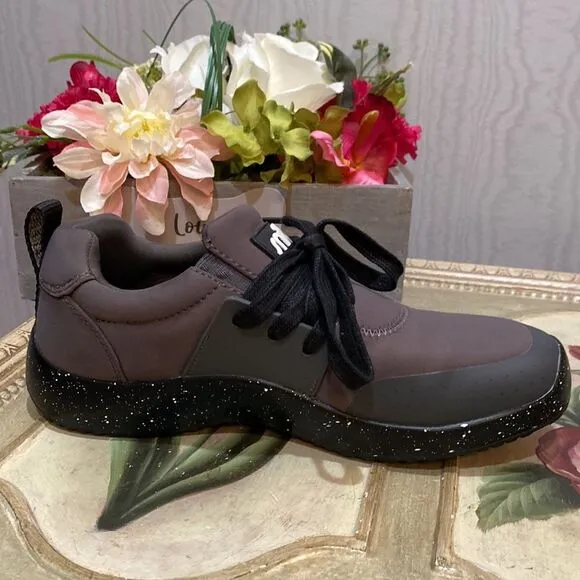 Snibbs Spacecloud Work Shoes Slip &amp; Water Resistant Charcoal Gray Sz 7.5 EUC