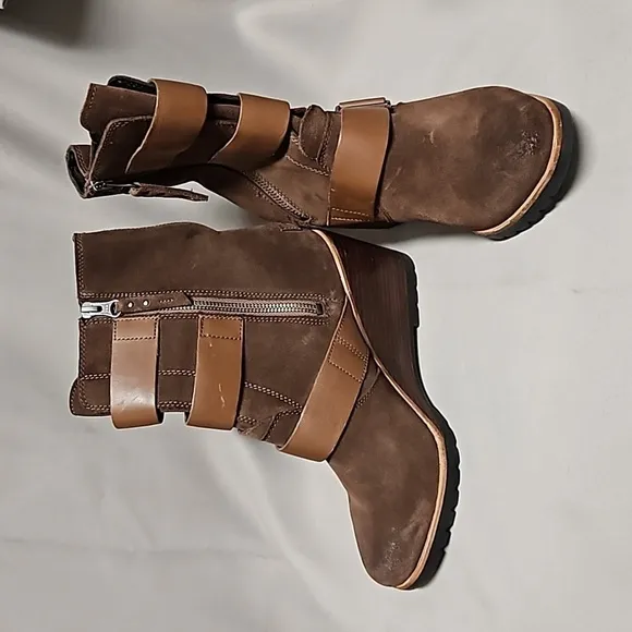 Sorel After Hours Wedge Boots With Zipper, Brown, Size 9.5 (Lot #778)