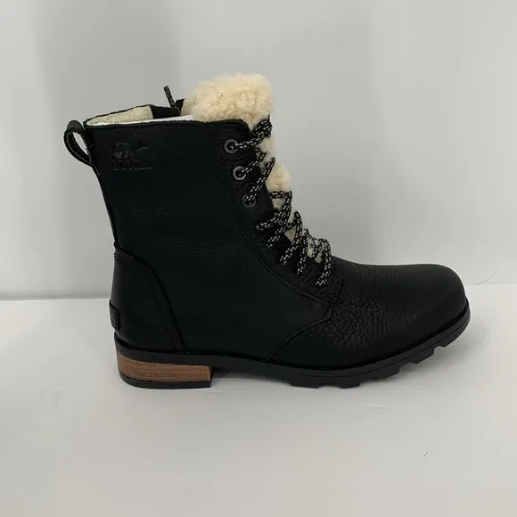 Sorel Emelie Short Lace Cozy Boots black leather shearling winter waterproof 9