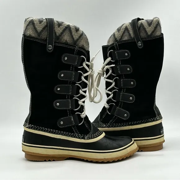 Sorel Joan of Arctic Waterproof Knit Boots. Size 9