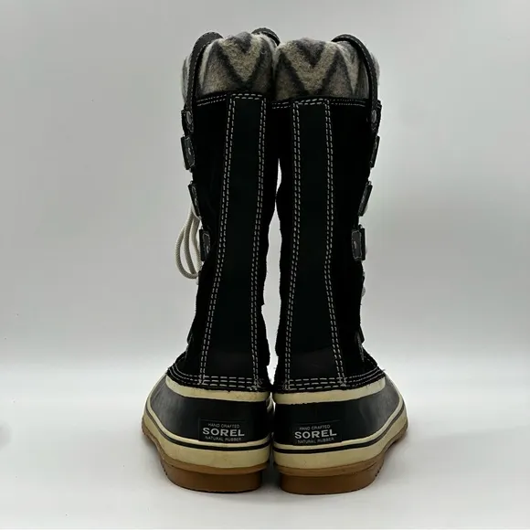 Sorel Joan of Arctic Waterproof Knit Boots. Size 9