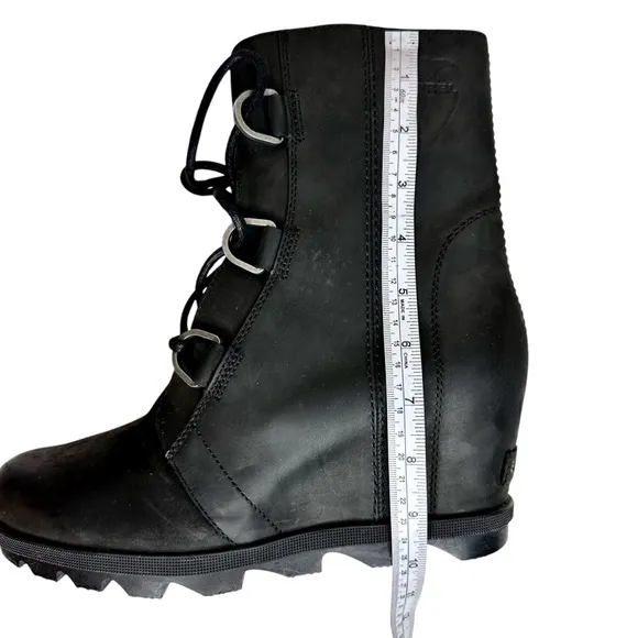 Sorel Joan of Arctic Wedge II Ankle Boots Black Leather SZ 10