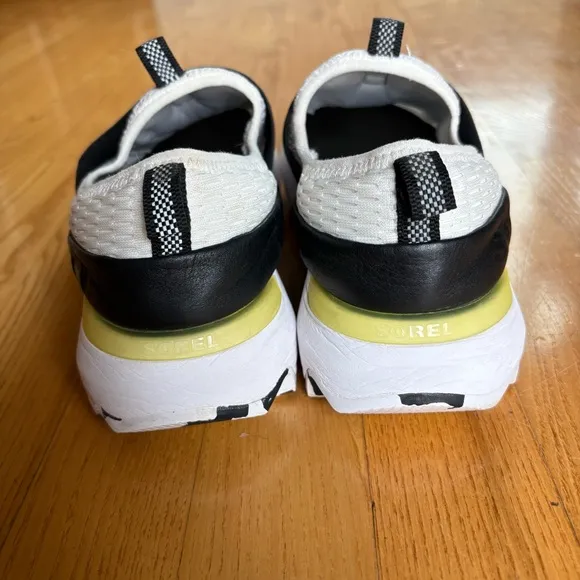Sorel Kinetic Impact Sneakers Shoes Strap White Black Yl Womens Slip on Size 7.5