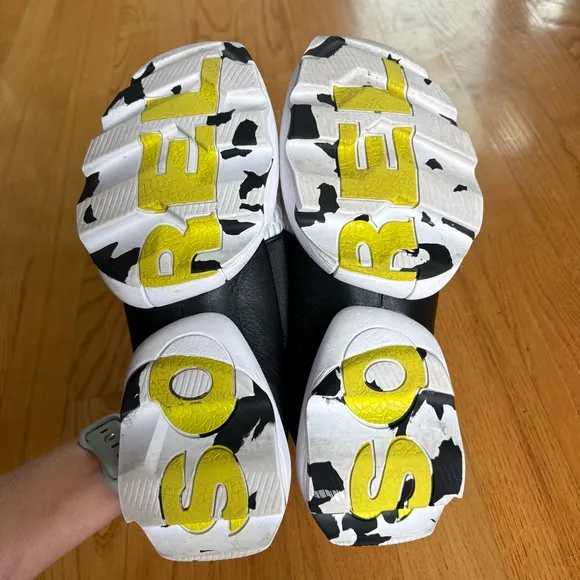 Sorel Kinetic Impact Sneakers Shoes Strap White Black Yl Womens Slip on Size 7.5