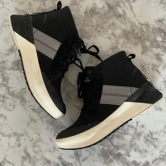 Sorel Out N About III Waterproof Mid Sneakers Boots