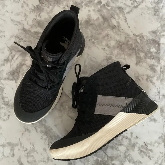 Sorel Out N About III Waterproof Mid Sneakers Boots