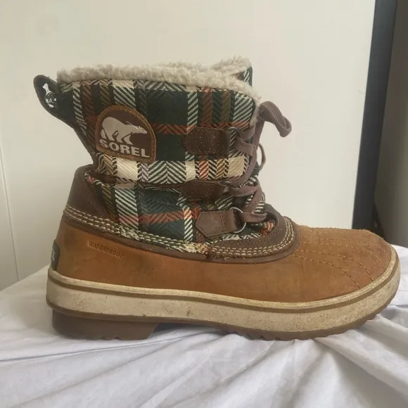 Sorel Tivoli Plaid Waterproof Winter Snow Boots Size 7.5