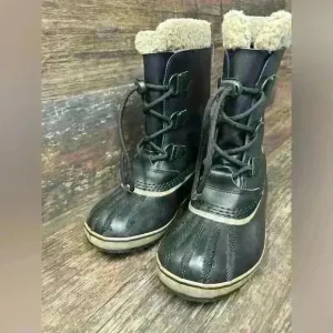 Sorel Waterproof Black Rain Snow Boots Women’s Size 5