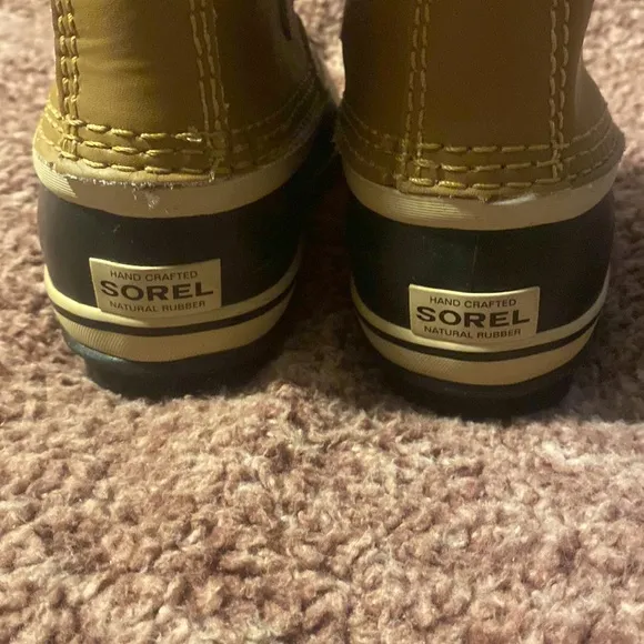Sorel waterproof boots size 2