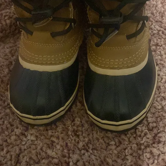 Sorel waterproof boots size 2