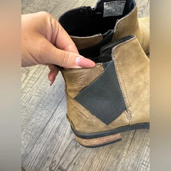 Sorel Women's Emelie Chelsea Boot