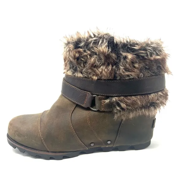 Sorel Womens Joan of Arctic Wedge Ankle Boots Sz 11 Waterproof Leather Faux-Fur