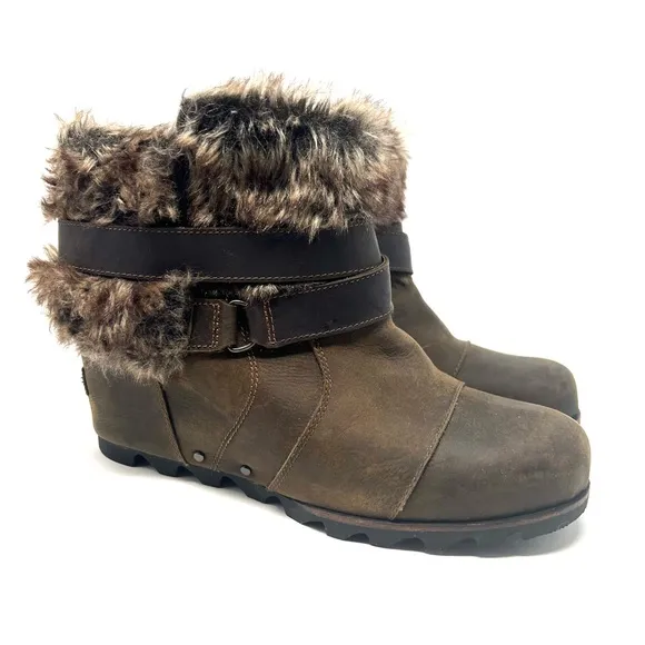 Sorel Womens Joan of Arctic Wedge Ankle Boots Sz 11 Waterproof Leather Faux-Fur