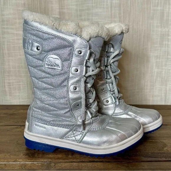 Sorel X Disney Tofino II Frozen 2 Silver Waterproof Shearling Boots Women Size 8