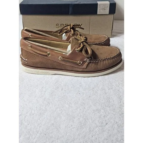 Sperry mens Gold cup shoes Nwb