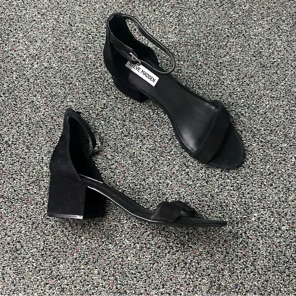 STEVE MADDEN IRENEEW Black Suede Block Strappy Kitten Heels Leather Shoes Sz 9