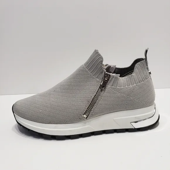 Steve Madden Sneakers