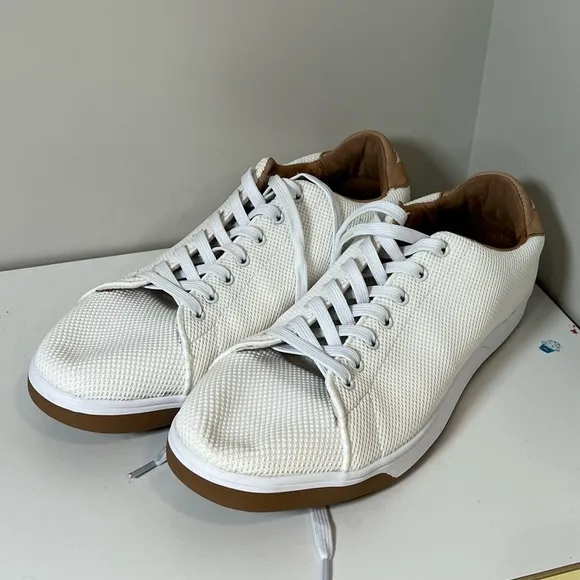 Straight Down Size 13 Mesh Performance Knit Classic Sneaker Shoes EUC