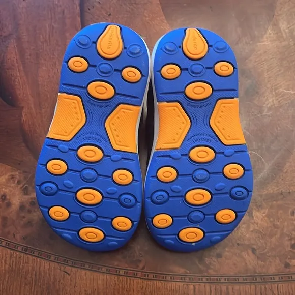 Stride Rite wade 2.0‎ sneaker sandal size 5.5 wide New without box