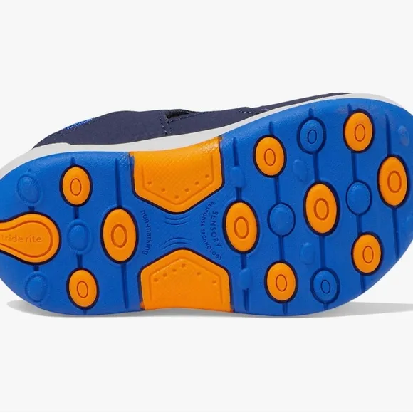 Stride Rite wade 2.0‎ sneaker sandal size 5.5 wide New without box