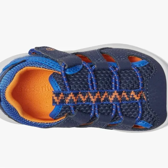 Stride Rite wade 2.0‎ sneaker sandal size 5.5 wide New without box