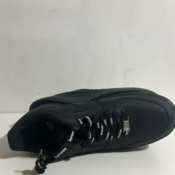 Supreme Black Men's Air force 1 size 10.5 black