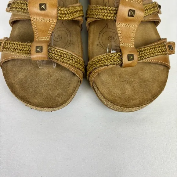 Taos Leather Wedge Sandals Strappy Velcro Comfort Cork Sandal Camel Size 9-9.5