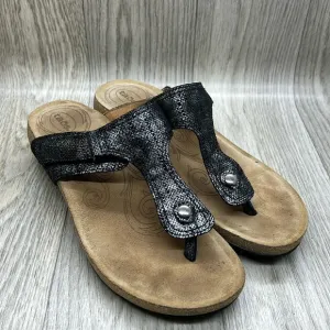 Taos Lucy Thong Sandal Ebony