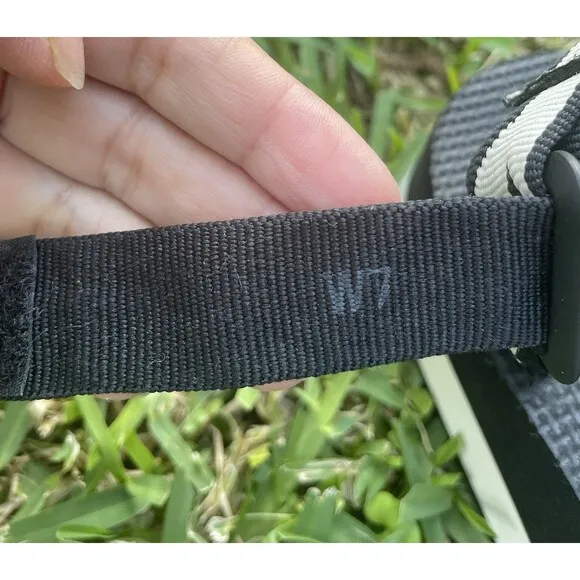 Teva Flatform Universal Sandals I’m Balance Size 7 Black And White