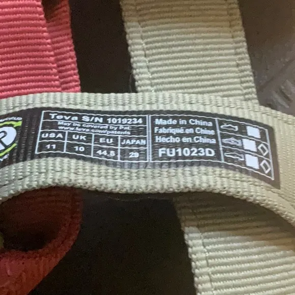 Teva Hurricane XLT2 Men’s Color Block Outdoor Wear Hiking Sandals Size 11 NWOB