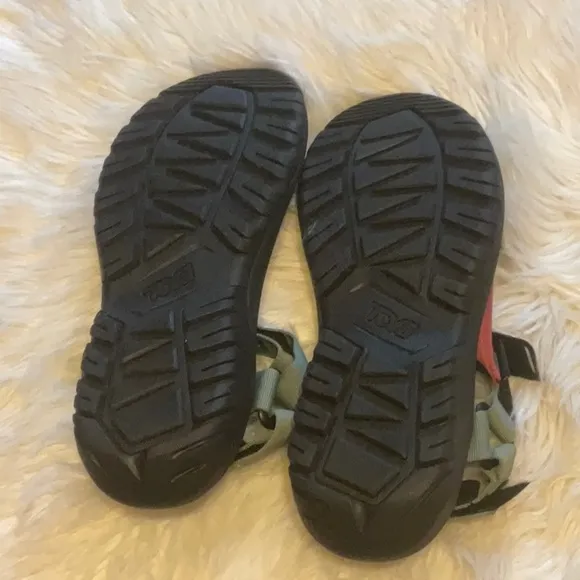 Teva Hurricane XLT2 Men’s Color Block Outdoor Wear Hiking Sandals Size 11 NWOB