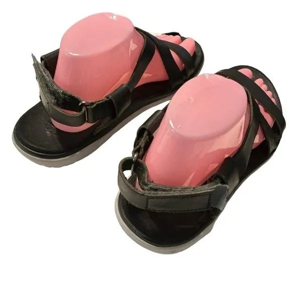 Teva Sandals Black Scrappy Flat Float Livia Lux Criss Cross Outdoor size 9