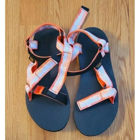 Teva Sandals Original Universal Hiking Women's Size 8 New Outdoor Water Sports
