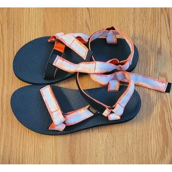 Teva Sandals Original Universal Hiking Women's Size 8 New Outdoor Water Sports