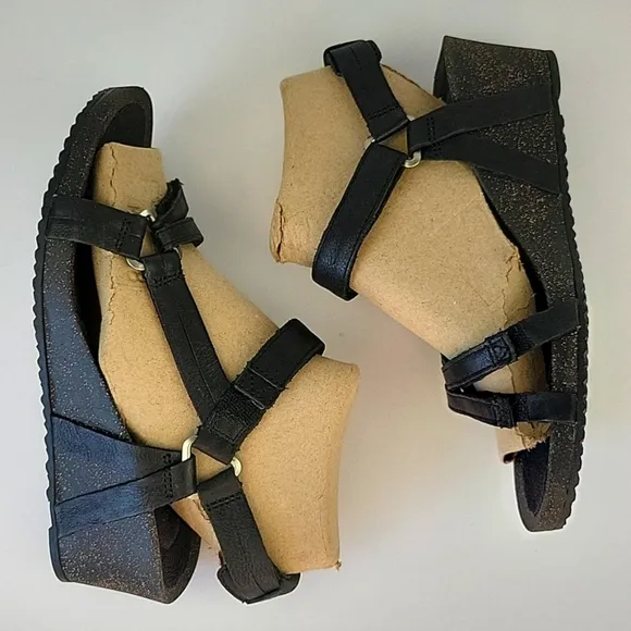 Teva Ysidro Leather Strappy Wedge Sandals Black Size 7.5