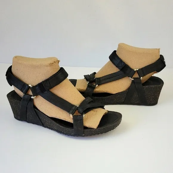 Teva Ysidro Leather Strappy Wedge Sandals Black Size 7.5