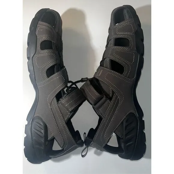 Teva Forebay outdoor sandals