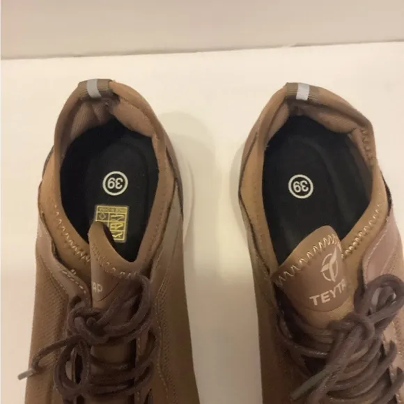 TEYTAP Unisex Shoes New Waterproof Steel Toe Size 8