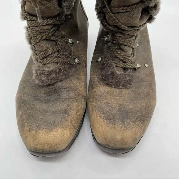 The North Face Adrianne boots lace up women’s size 9.5 outdoor winter snow shoes