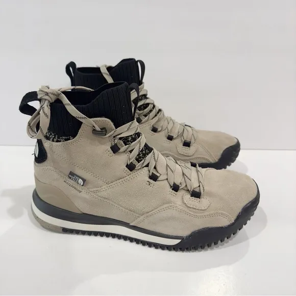 The North Face Men's Back-To-Berkeley III Textile Waterproof Boots