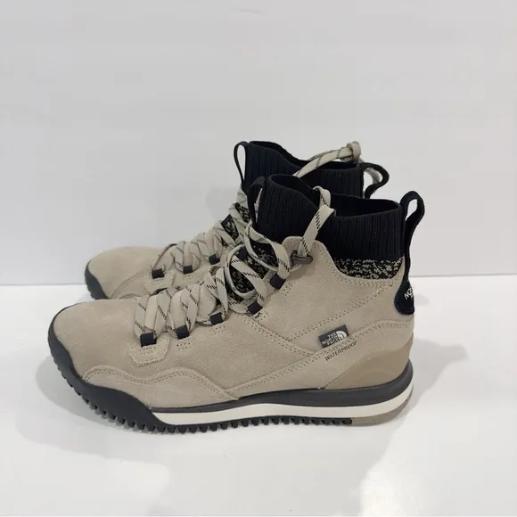 The North Face Men's Back-To-Berkeley III Textile Waterproof Boots