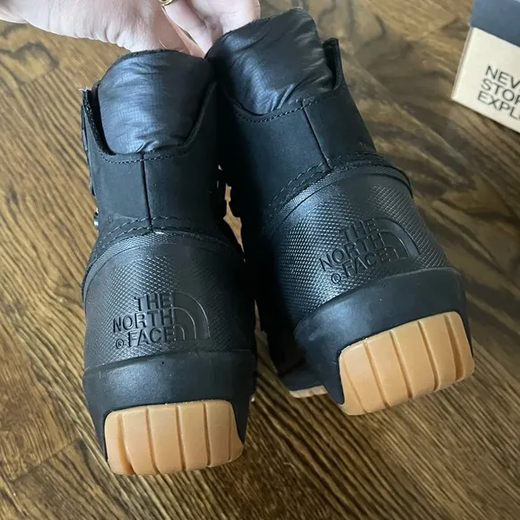 The North Face Women’s Shellista IV Shorty Waterproof Boots