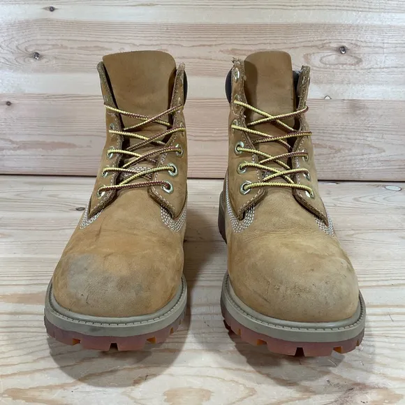 Timberland 6 Inch Waterproof Primaloft Boots 12709Youth Boy’s Size 4 M Wheat