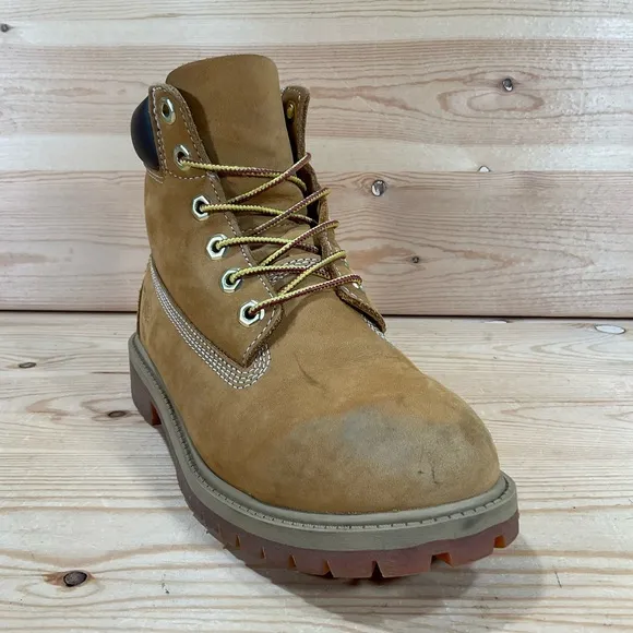 Timberland 6 Inch Waterproof Primaloft Boots 12709Youth Boy’s Size 4 M Wheat